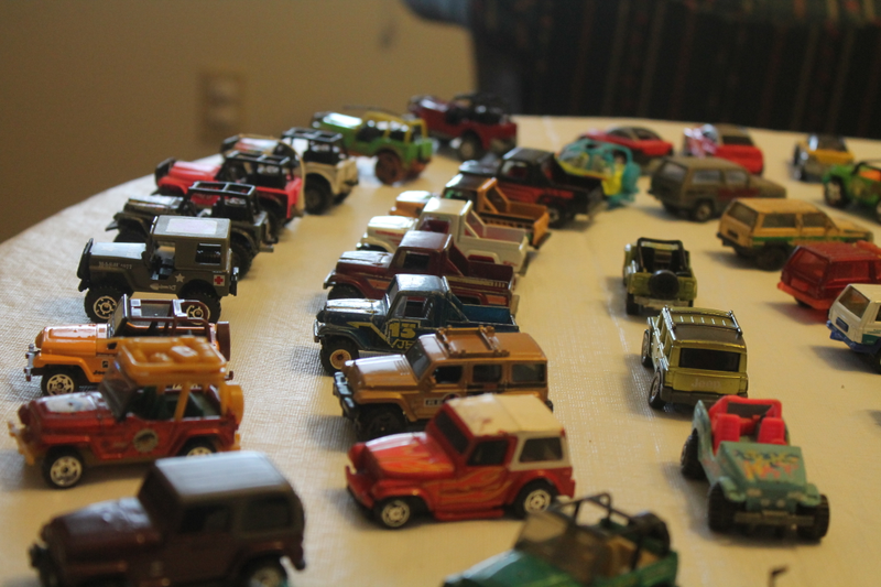 Illustration for article titled Enormous Die-cast Collection - Box 2 - Jeep Land